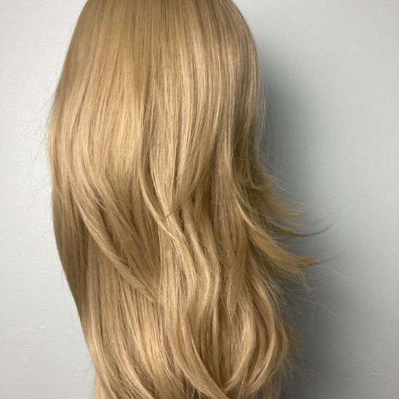 Layered Brown Roots Blonde Wig - Picture 4 of 11